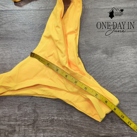 CharmLeaks Cheeky Crop Bikini Swimsuit Size M - Picture 3 of 4